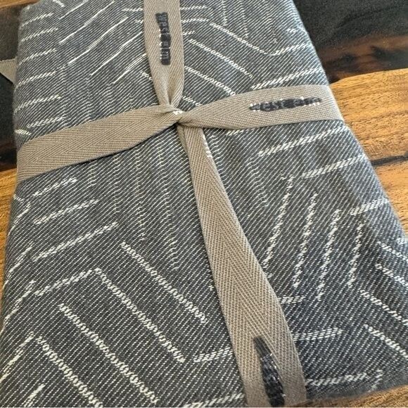 NIP West Elm Flannel Tossed Lines Standard Sham Dark Charcoal Recycled Cotton - Picture 8 of 8